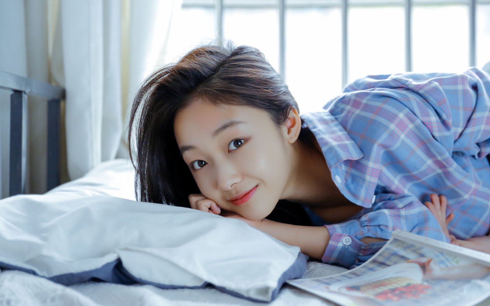 随机勒沃库森客场2-1战胜莱比锡，继续领跑德甲，勒沃库森引援